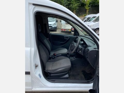 Vauxhall Combo 1.3 CDTi 2000 16v 3dr 22