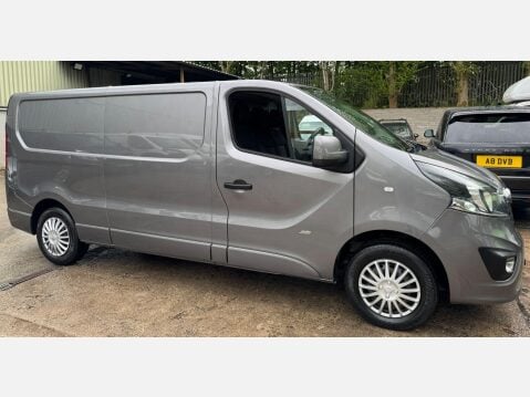 Vauxhall Vivaro 1.6 CDTi 2900 Sportive L2 H1 Euro 6 5dr 3