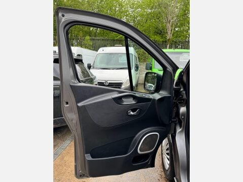 Vauxhall Vivaro 1.6 CDTi 2900 Sportive L2 H1 Euro 6 5dr 29
