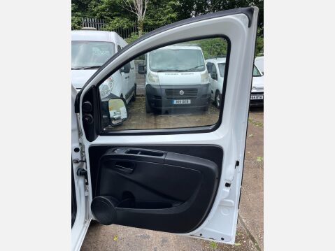 Fiat Fiorino 1.3 JTD Multijet II Cargo SX 3dr 21