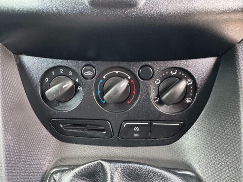 Ford Transit Connect 1.5 TDCi 200 L1 H1 5dr 33