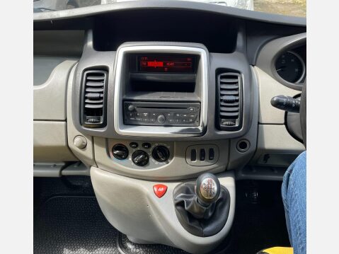 Vauxhall Vivaro 2.0 2900 CDTi Sportive FWD L3 4dr 27