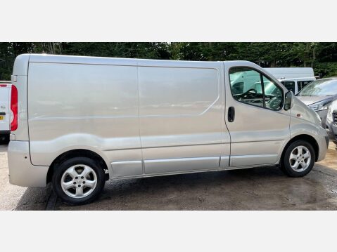 Vauxhall Vivaro 2.0 2900 CDTi Sportive FWD L3 4dr 8