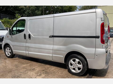 Vauxhall Vivaro 2.0 2900 CDTi Sportive FWD L3 4dr 14