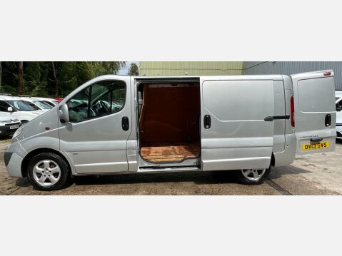 Vauxhall Vivaro 2.0 2900 CDTi Sportive FWD L3 4dr 16