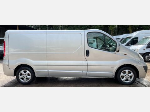 Vauxhall Vivaro 2.0 2900 CDTi Sportive FWD L3 4dr 7