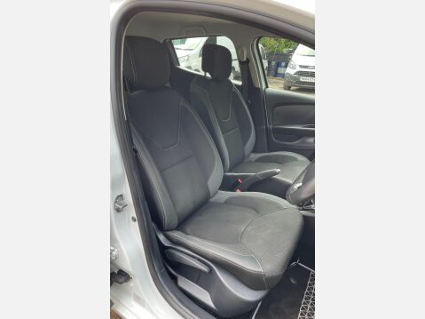 Renault Clio 1.2 16V Dynamique Nav Euro 6 5dr 27