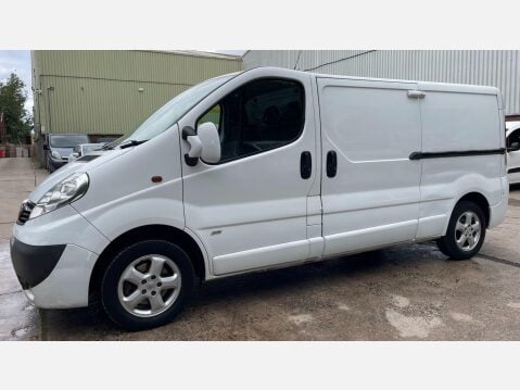 Vauxhall Vivaro 2.0 2900 CDTi Sportive FWD L3 4dr 18