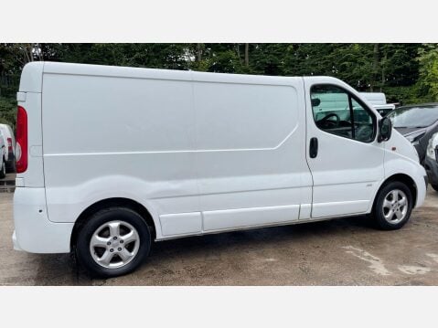 Vauxhall Vivaro 2.0 2900 CDTi Sportive FWD L3 4dr 8