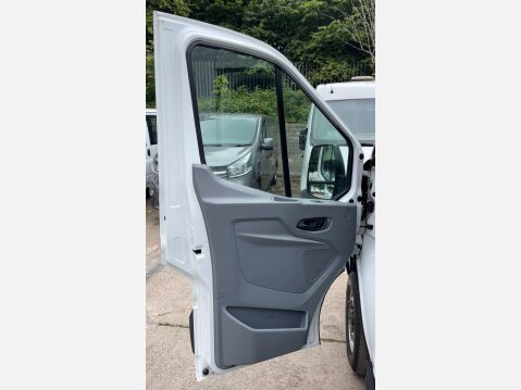 Ford Transit 2.2 TDCi 290 FWD L2 H2 Euro 5 5dr 34