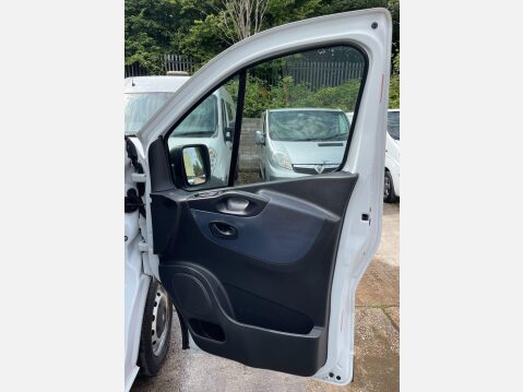 Vauxhall Vivaro 1.6 CDTi 2900 ecoFLEX L1 H1 Euro 5 (s/s) 5dr 21
