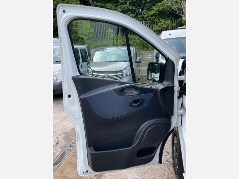 Vauxhall Vivaro 1.6 CDTi 2900 ecoFLEX L1 H1 Euro 5 (s/s) 5dr 32