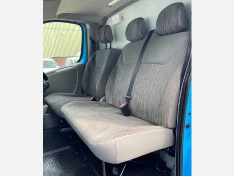 Nissan Primastar 2.0 dCi 3000 SE Refrigerated Van L2 H1 4dr 33
