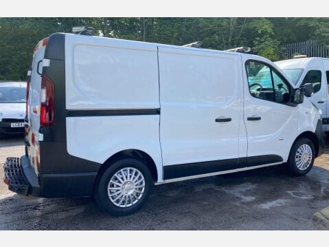 Vauxhall Vivaro 1.6 CDTi 2900 ecoFLEX L1 H1 Euro 5 (s/s) 5dr 9