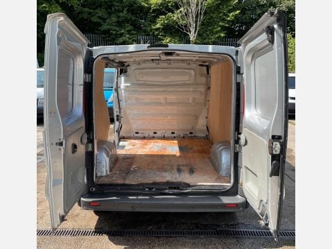 Vauxhall Vivaro 2.0 2900 CDTi FWD L1 4dr 11