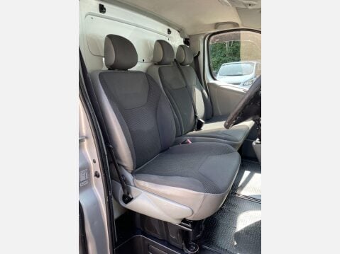 Vauxhall Vivaro 2.0 2900 CDTi FWD L1 4dr 24