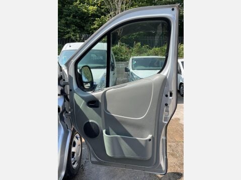 Vauxhall Vivaro 2.0 2900 CDTi FWD L1 4dr 21