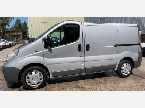 Vauxhall Vivaro 2.0 2900 CDTi FWD L1 4dr 17