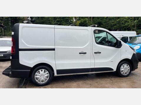Vauxhall Vivaro 1.6 CDTi 2900 ecoFLEX L1 H1 Euro 5 (s/s) 5dr 9