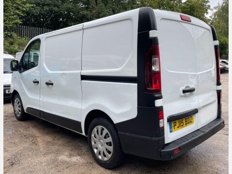 Renault Trafic 1.6 dCi 27 Business SWB Standard Roof Euro 5 5dr 12