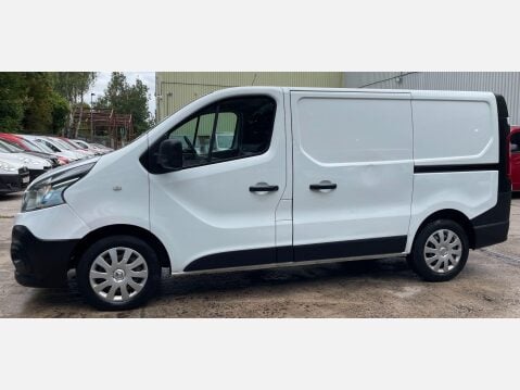 Renault Trafic 1.6 dCi 27 Business SWB Standard Roof Euro 5 5dr 16