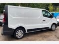 Renault Trafic 1.6 dCi 27 Business SWB Standard Roof Euro 5 5dr 8