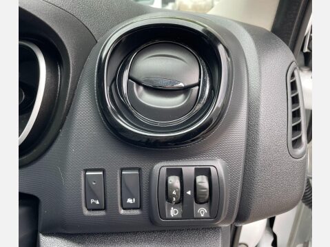 Vauxhall Vivaro 1.6 CDTi 2900 Sportive L1 H1 Euro 6 5dr 29