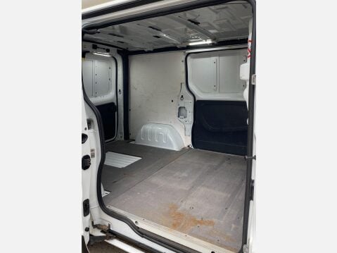 Vauxhall Vivaro 1.6 CDTi 2700 ecoFLEX L1 H1 Euro 5 (s/s) 5dr 8