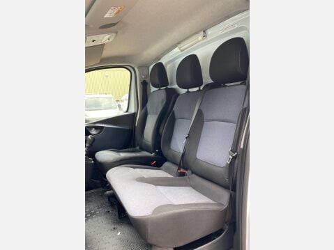 Vauxhall Vivaro 1.6 CDTi 2700 ecoFLEX L1 H1 Euro 5 (s/s) 5dr 35