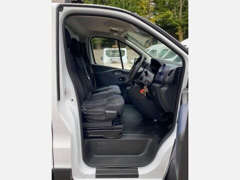 Vauxhall Vivaro 1.6 CDTi 2700 ecoFLEX L1 H1 Euro 5 (s/s) 5dr 25