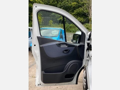 Vauxhall Vivaro 1.6 CDTi 2700 ecoFLEX L1 H1 Euro 5 (s/s) 5dr 33
