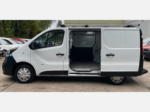 Vauxhall Vivaro 1.6 CDTi 2700 ecoFLEX L1 H1 Euro 5 (s/s) 5dr 17