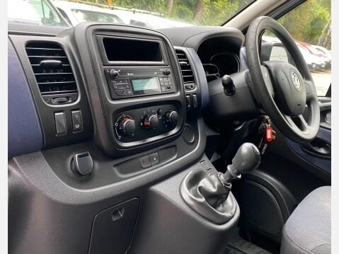 Vauxhall Vivaro 1.6 CDTi 2700 ecoFLEX L1 H1 Euro 5 (s/s) 5dr 37