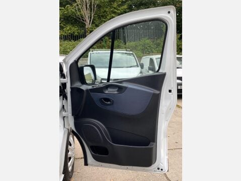 Vauxhall Vivaro 1.6 CDTi 2700 ecoFLEX L1 H1 Euro 5 (s/s) 5dr 23