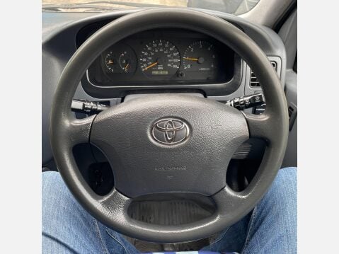 Toyota Hiace 2.5 280 D-4D RWD L1 H1 4dr 27