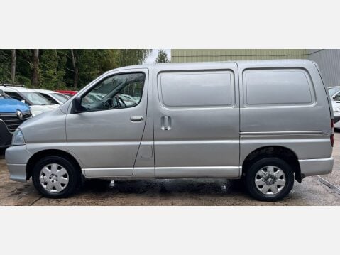 Toyota Hiace 2.5 280 D-4D RWD L1 H1 4dr 15