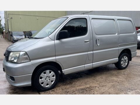 Toyota Hiace 2.5 280 D-4D RWD L1 H1 4dr 18
