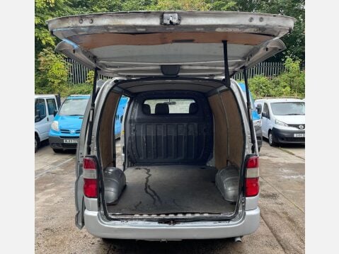 Toyota Hiace 2.5 280 D-4D RWD L1 H1 4dr 11