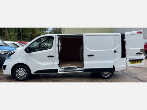 Vauxhall Vivaro 1.6 CDTi 2900 Sportive L2 H1 Euro 6 5dr 16