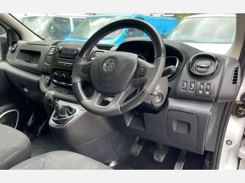 Vauxhall Vivaro 1.6 CDTi 2900 Sportive L2 H1 Euro 6 5dr 25