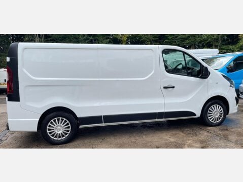Vauxhall Vivaro 1.6 CDTi 2900 Sportive L2 H1 Euro 6 5dr 8