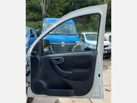 Vauxhall Combo 1.3 CDTi 2000 16v 3dr 21