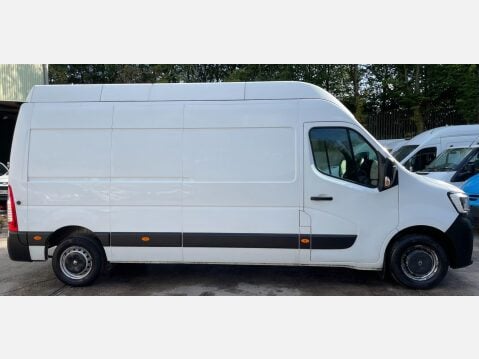 Renault Master 2.3 dCi ENERGY 35 Business Quickshift FWD LWB High Roof Euro 6 (s/s) 4dr 7