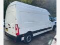 Renault Master 2.3 dCi ENERGY 35 Business Quickshift FWD LWB High Roof Euro 6 (s/s) 4dr 9