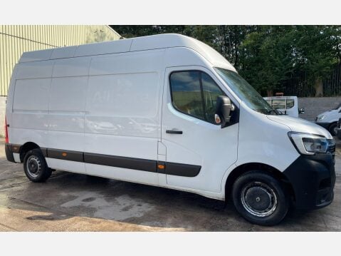 Renault Master 2.3 dCi ENERGY 35 Business Quickshift FWD LWB High Roof Euro 6 (s/s) 4dr 6