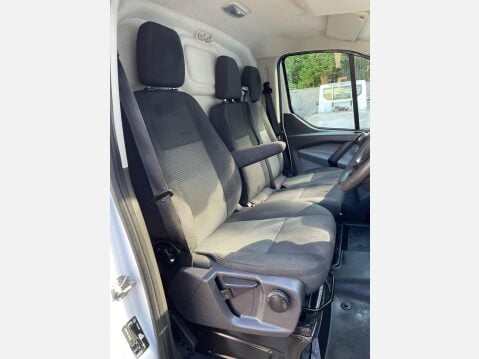 Ford Transit Custom 2.2 TDCi 290 L1 H1 5dr 23