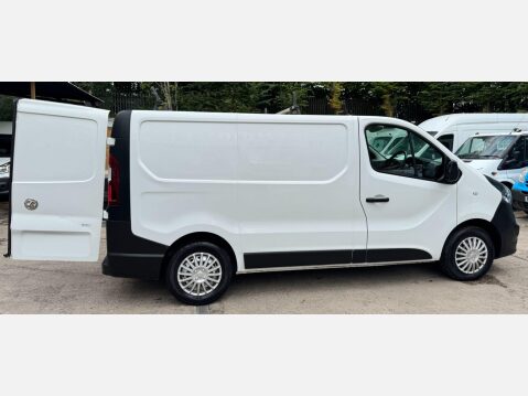 Vauxhall Vivaro 1.6 CDTi 2700 L1 H1 Euro 5 5dr 9
