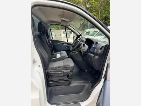 Vauxhall Vivaro 1.6 CDTi 2700 L1 H1 Euro 5 5dr 31