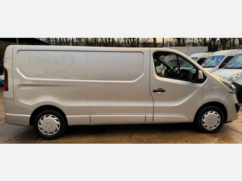 Vauxhall Vivaro 1.6 CDTi 2900 BiTurbo Sportive Panel Van 5dr Diesel Manual L2 H1 Euro 6 (s/ 9