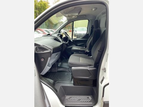 Ford Transit Custom 2.0 TDCi 250 Panel Van 5dr Diesel Manual L1 H1 (163 g/km, 104 bhp) 36